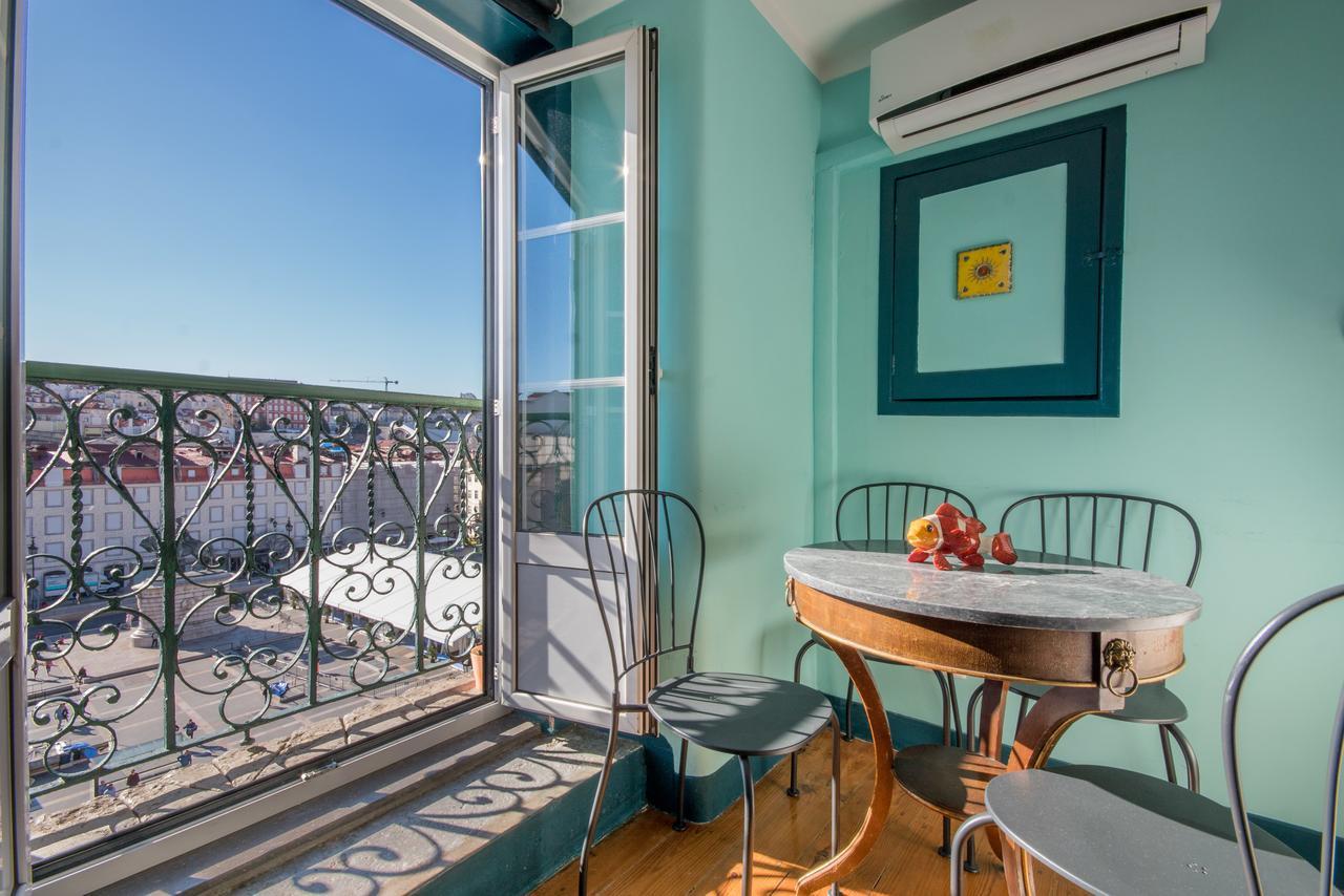 Charming In The Heart Of Lissabon
